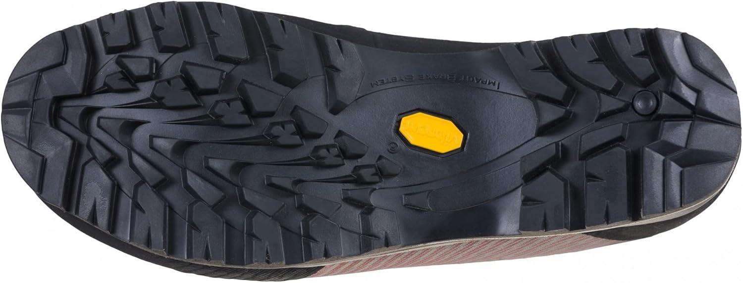imageLA SPORTIVA Mens Mountaineering and Trekking Shoes 405 EUCarbon Chile